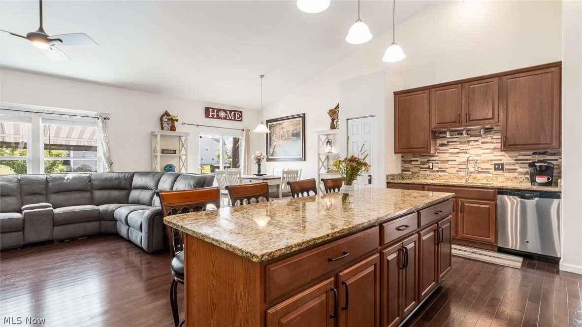 228 Weeping Willow Run Drive Johnstown OH 43031