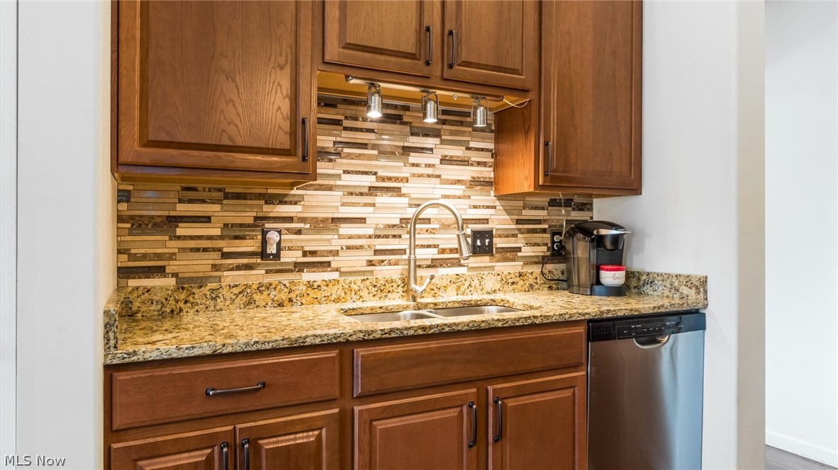 228 Weeping Willow Run Drive Johnstown OH 43031