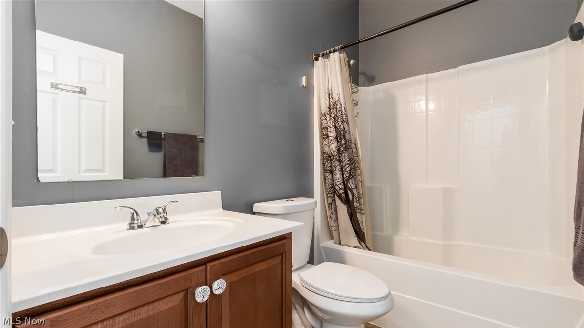 228 Weeping Willow Run Drive Johnstown OH 43031