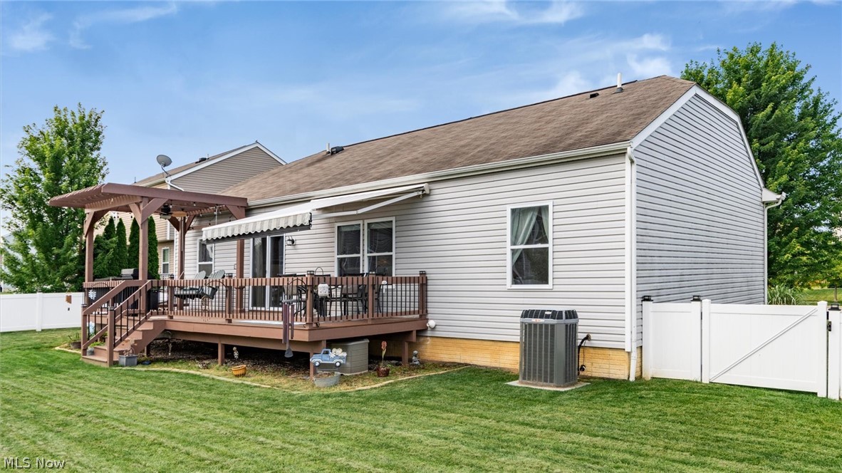 228 Weeping Willow Run Drive Johnstown OH 43031