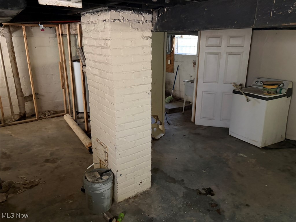 7808 Force Avenue Cleveland OH 44105