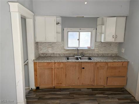 7808 Force Avenue Cleveland OH 44105