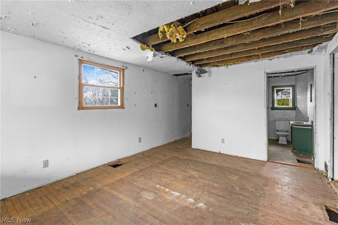 7766 Stewart Road Masury OH 44438