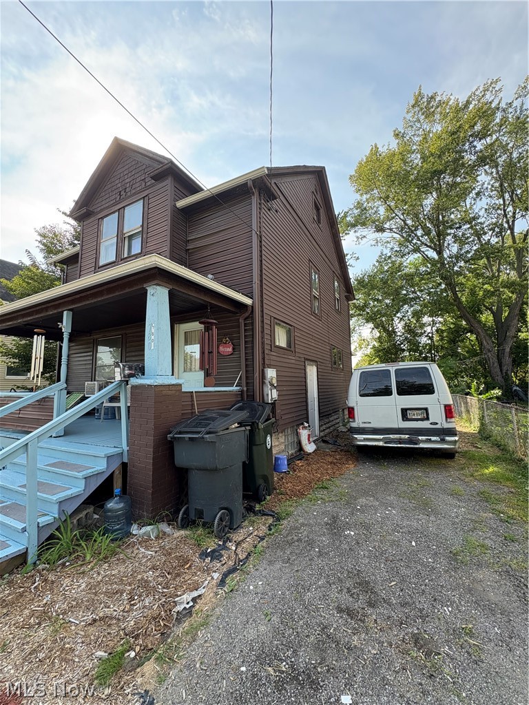 780 Bonnie Brae Avenue SE Warren OH 44484