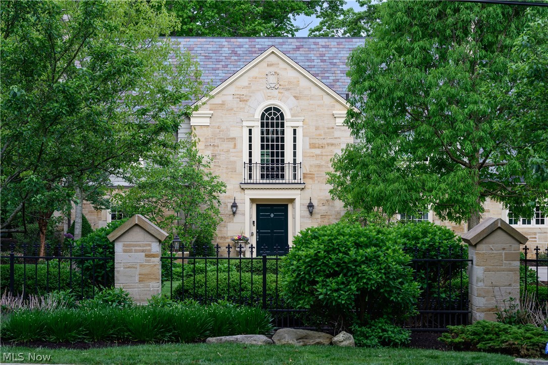 388 N Portage Path Akron OH 44303