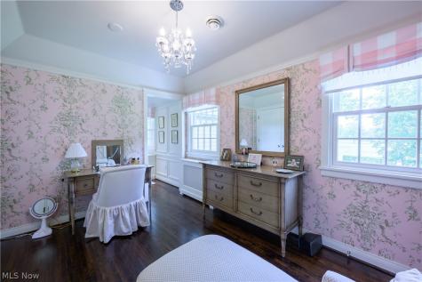 388 N Portage Path Akron OH 44303