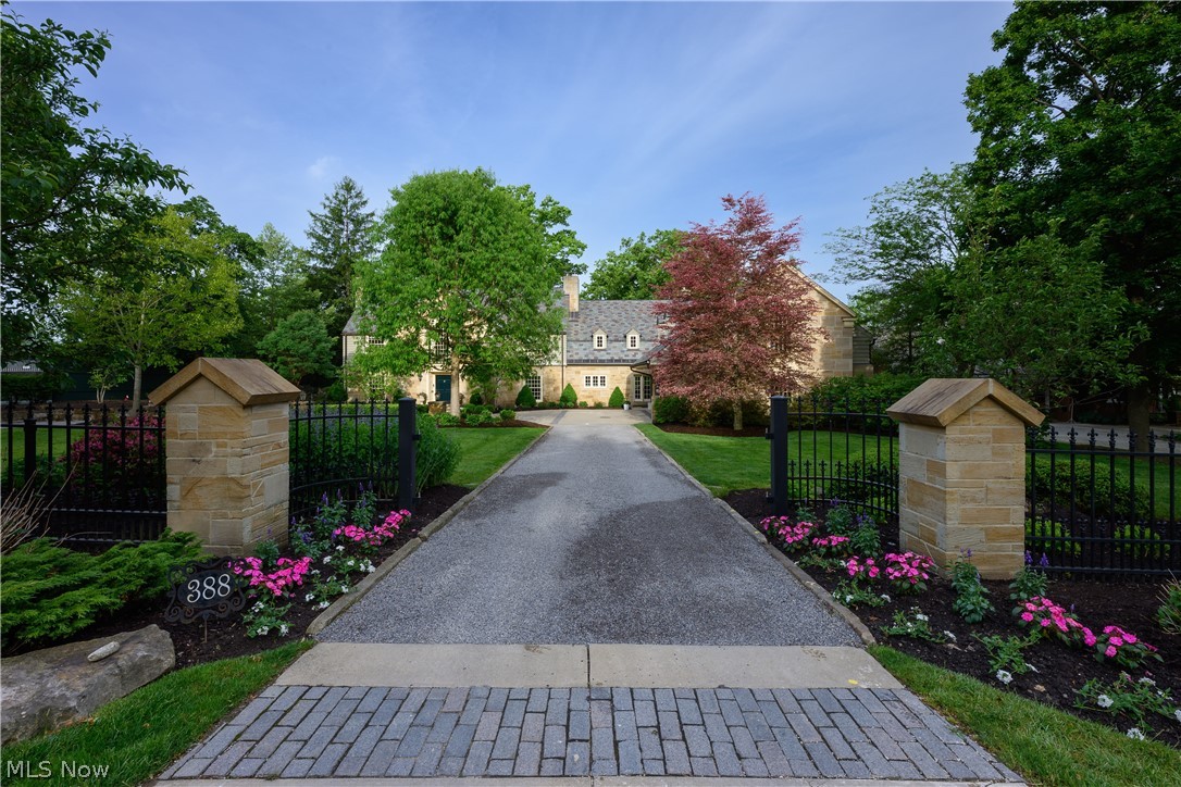 388 N Portage Path Akron OH 44303