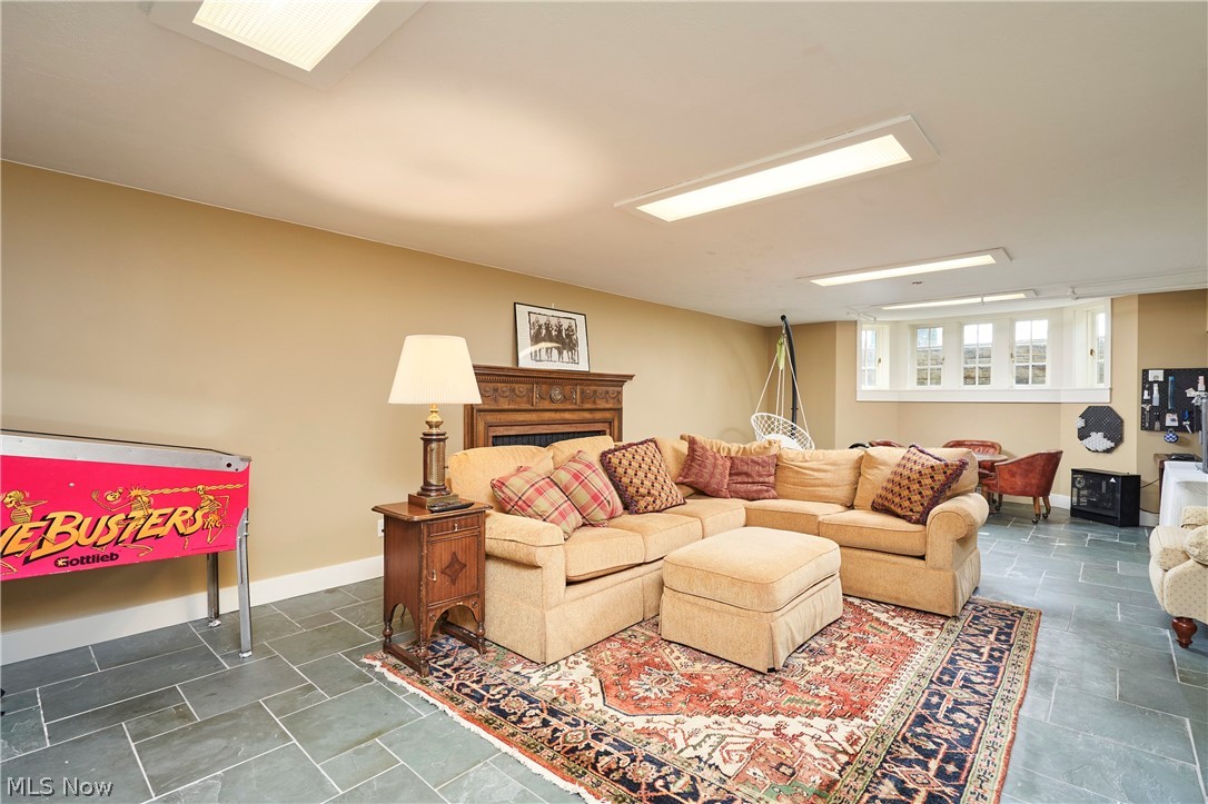 388 N Portage Path Akron OH 44303