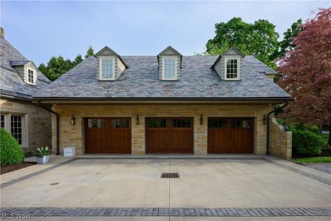 388 N Portage Path Akron OH 44303