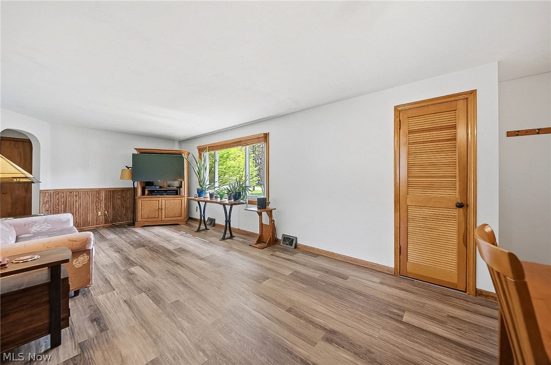 10129 E River Road Elyria OH 44035