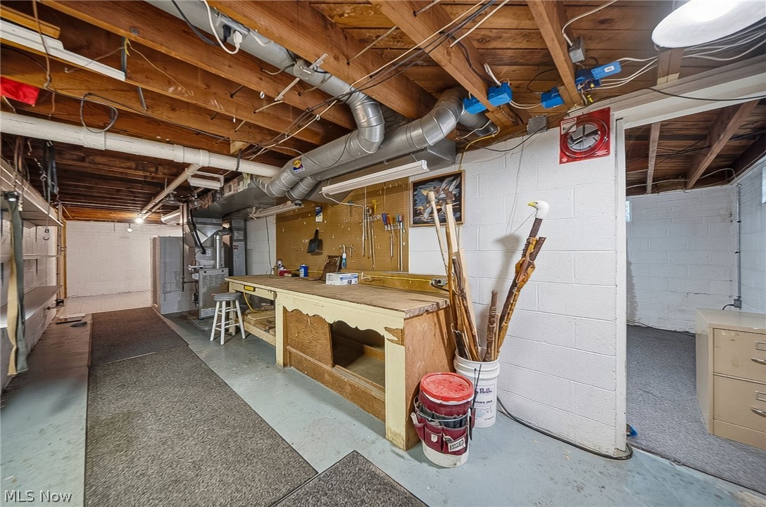 10129 E River Road Elyria OH 44035