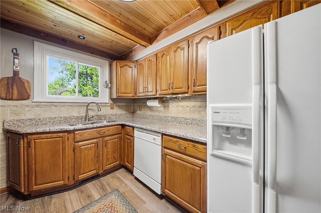 10129 E River Road Elyria OH 44035