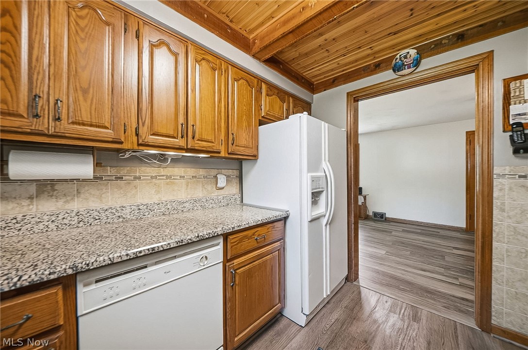 10129 E River Road Elyria OH 44035
