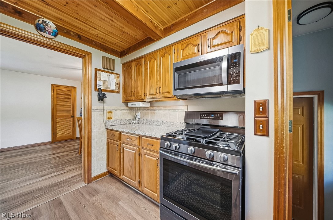 10129 E River Road Elyria OH 44035