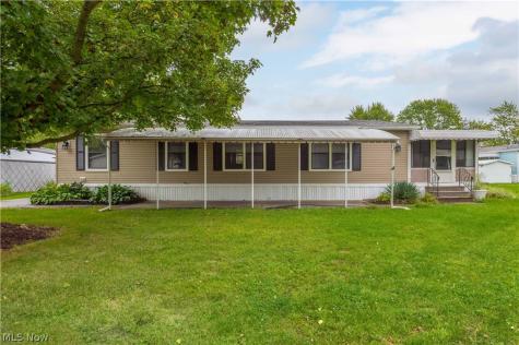 12 Overland Drive Olmsted Twp OH 44138
