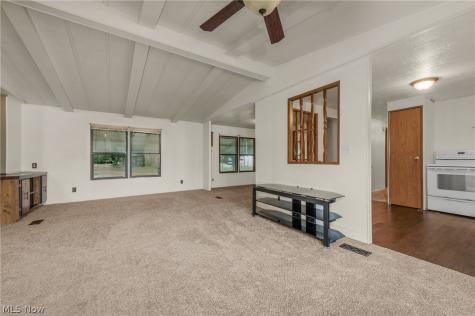12 Overland Drive Olmsted Twp OH 44138