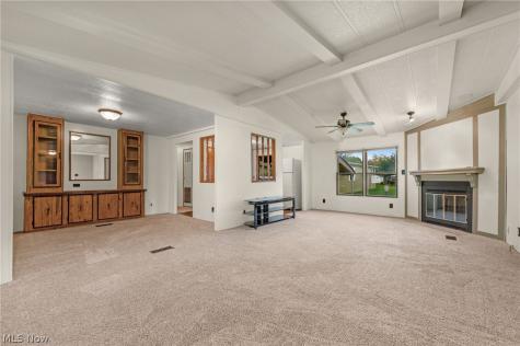 12 Overland Drive Olmsted Twp OH 44138