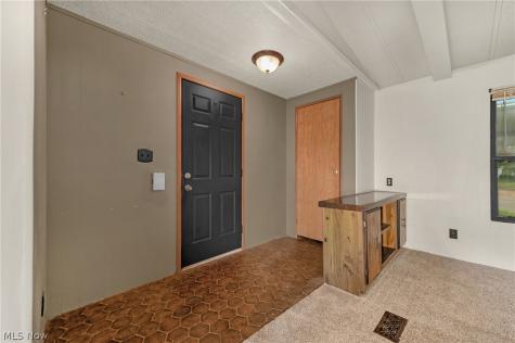 12 Overland Drive Olmsted Twp OH 44138