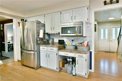 6389 Tara Drive Youngstown OH 44514