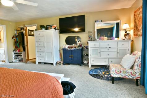 6389 Tara Drive Youngstown OH 44514