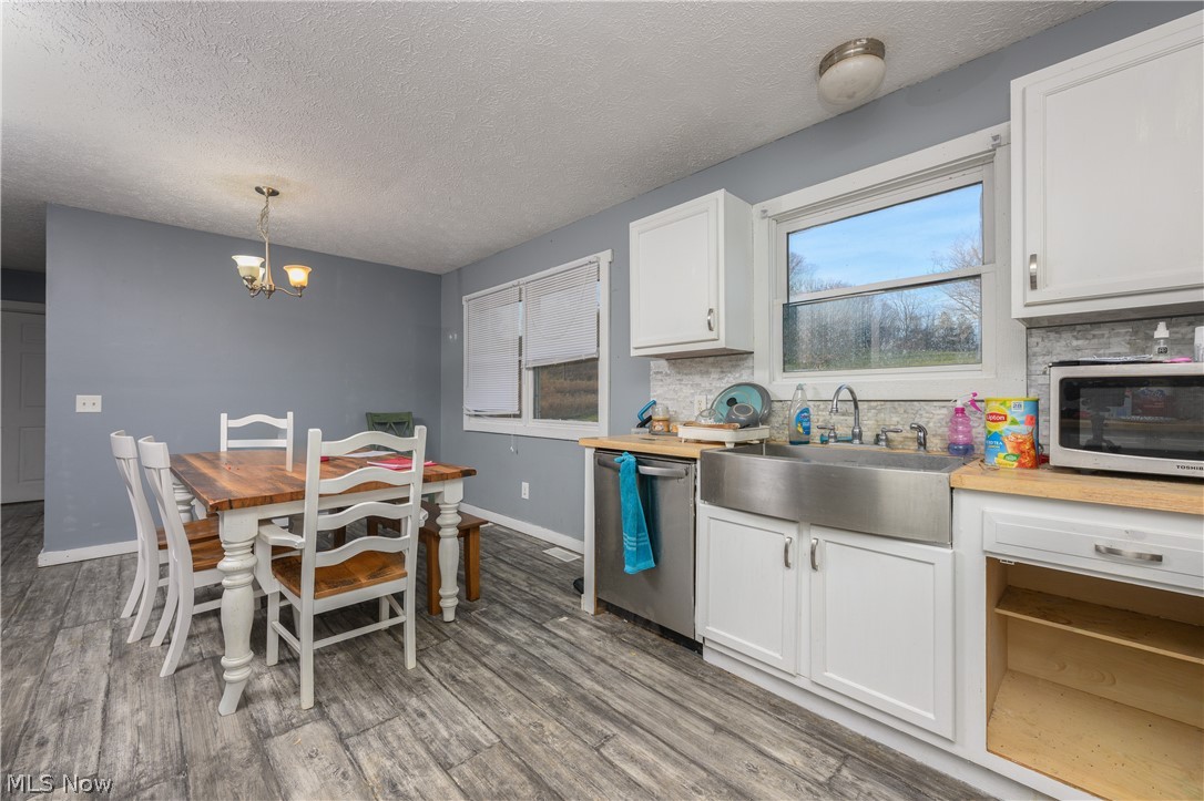 8200 Cutler Road SW Sherrodsville OH 44675