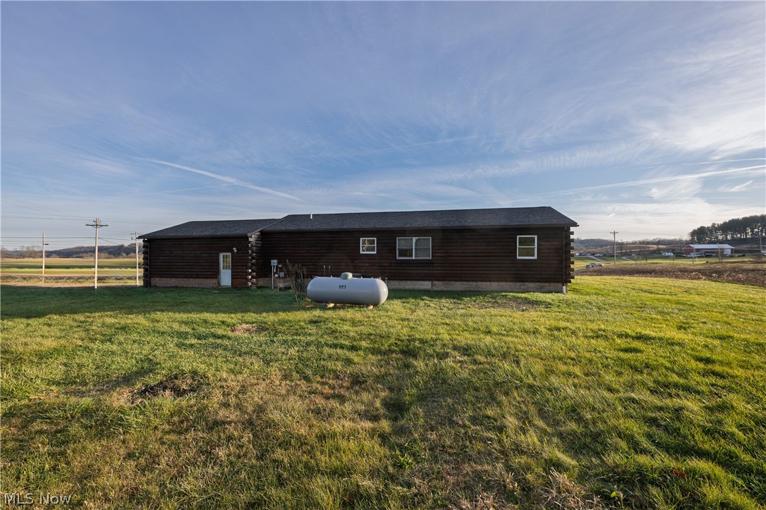 8200 Cutler Road SW Sherrodsville OH 44675