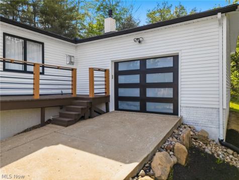 573 W Mohawk Drive Malvern OH 44644
