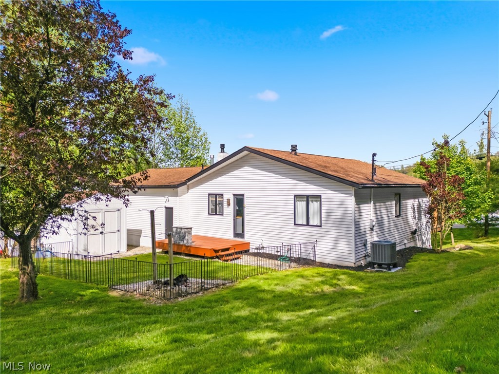 573 W Mohawk Drive Malvern OH 44644