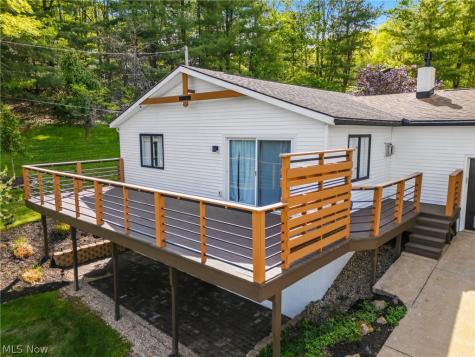 573 W Mohawk Drive Malvern OH 44644