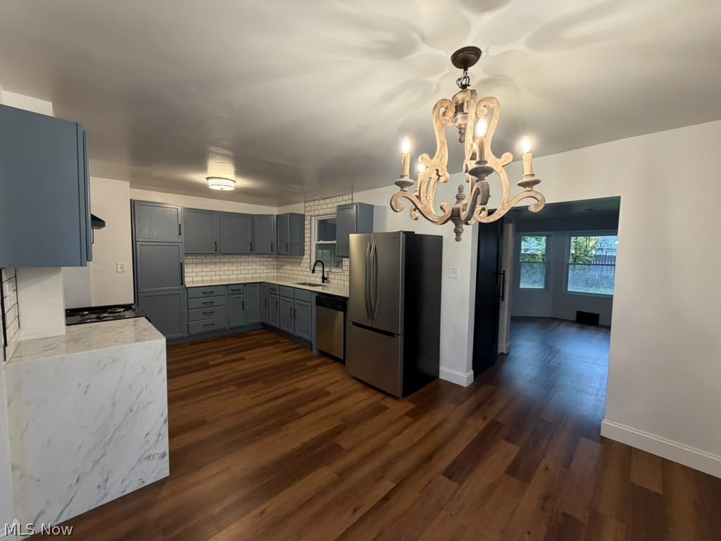 3957 Strandhill Road Cleveland OH 44128