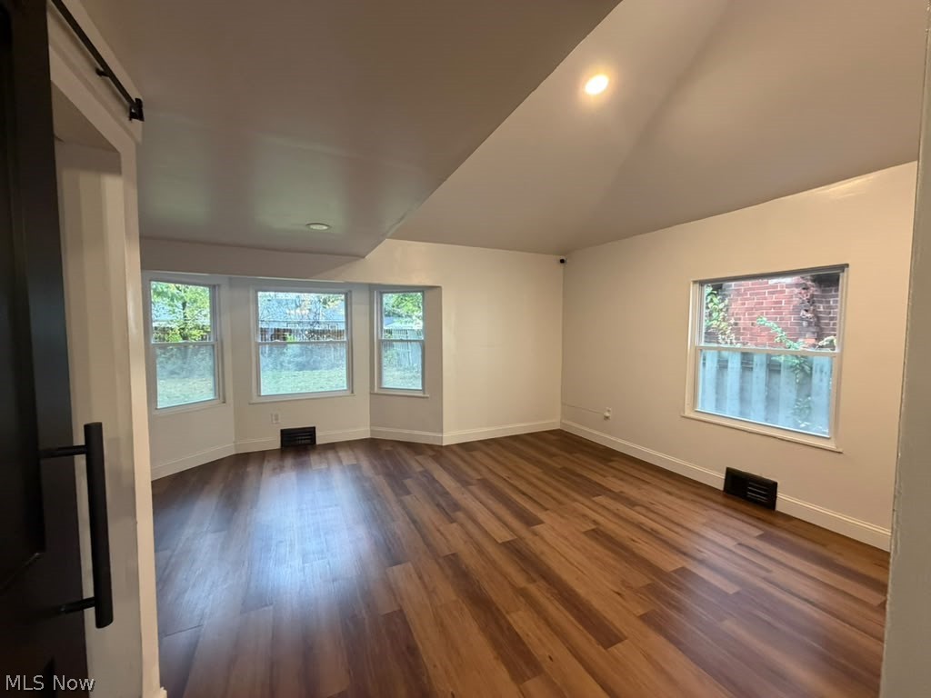 3957 Strandhill Road Cleveland OH 44128