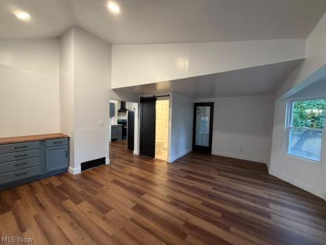 3957 Strandhill Road Cleveland OH 44128