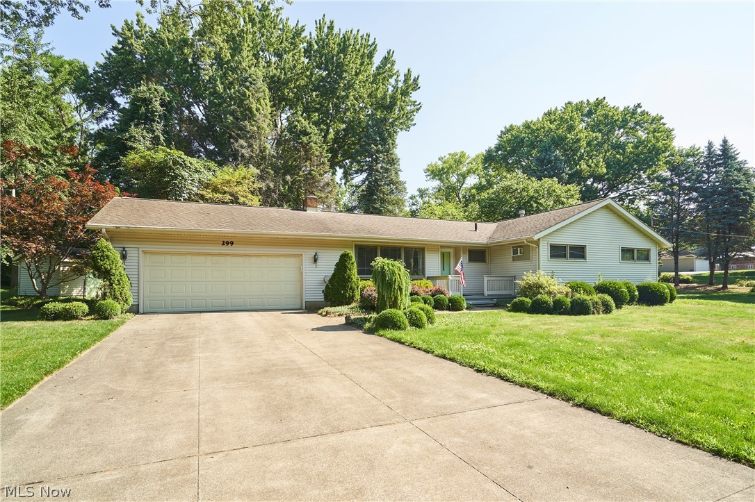 299 W Caston Road New Franklin OH 44319