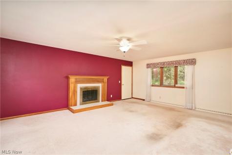 299 W Caston Road New Franklin OH 44319