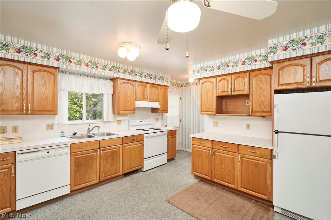 299 W Caston Road New Franklin OH 44319