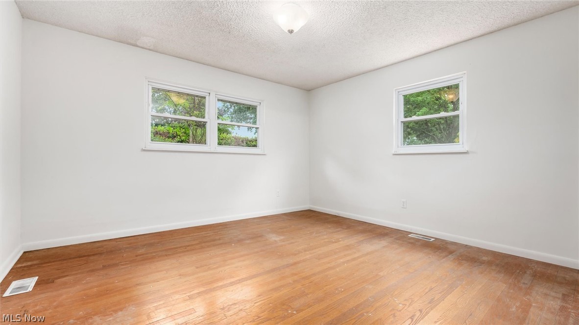 748 Ridgewood Drive Coshocton OH 43812