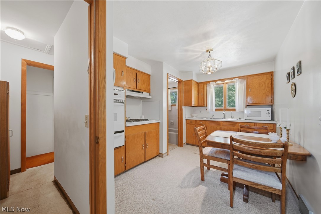 3304 Beverly Avenue NE Canton OH 44714
