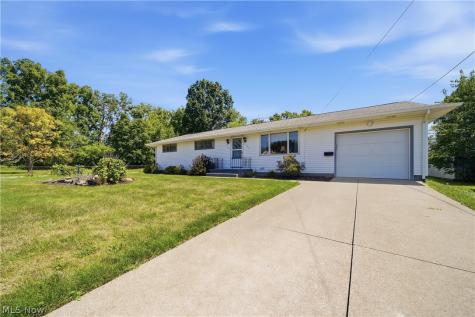 3304 Beverly Avenue NE Canton OH 44714