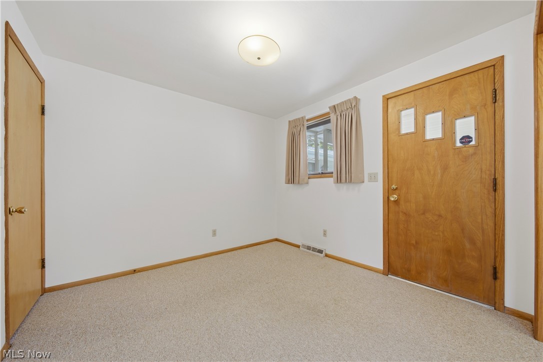 3304 Beverly Avenue NE Canton OH 44714