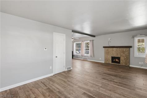 930 W Comet Road Clinton OH 44216