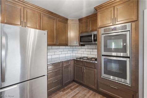 930 W Comet Road Clinton OH 44216