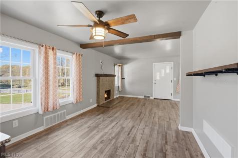 930 W Comet Road Clinton OH 44216