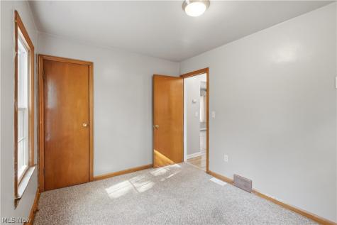 930 W Comet Road Clinton OH 44216