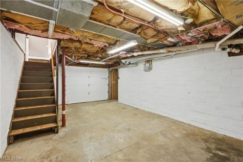 930 W Comet Road Clinton OH 44216