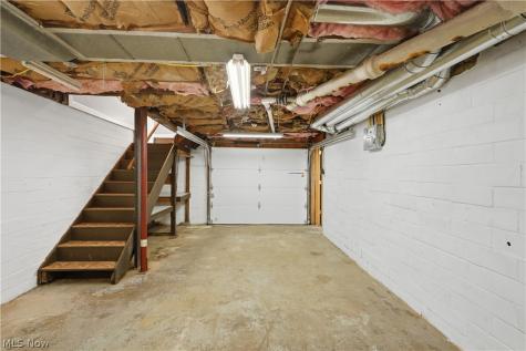 930 W Comet Road Clinton OH 44216