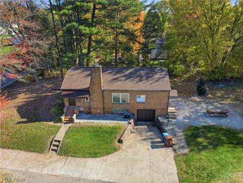 930 W Comet Road Clinton OH 44216