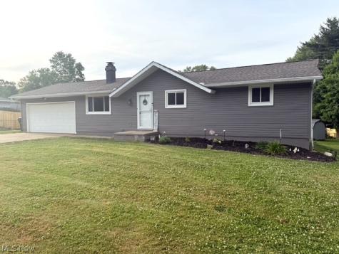 10457 Persimmon Street NW Canal Fulton OH 44614