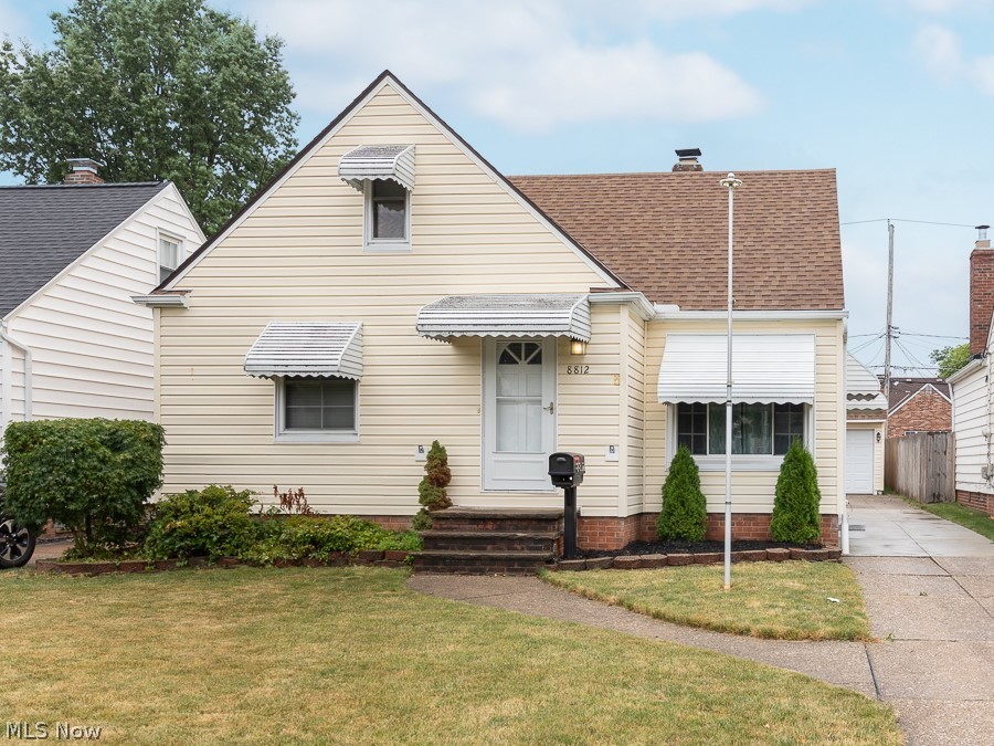 8812 Beech Avenue Brooklyn OH 44144