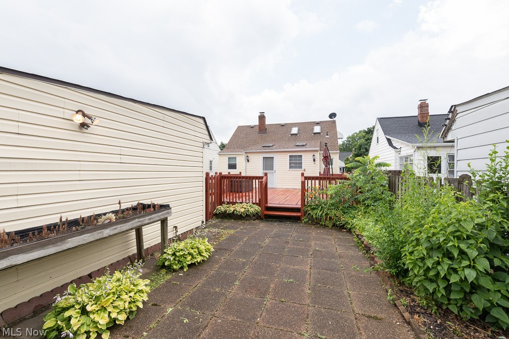8812 Beech Avenue Brooklyn OH 44144
