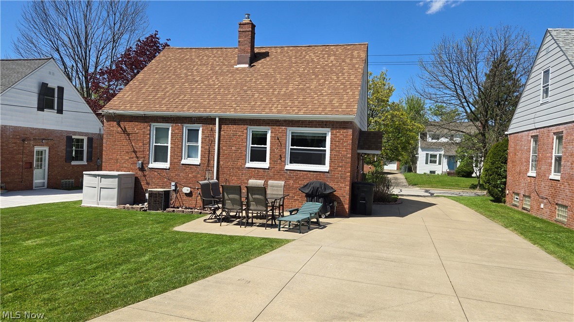 5180 Haverford Drive Lyndhurst OH 44124